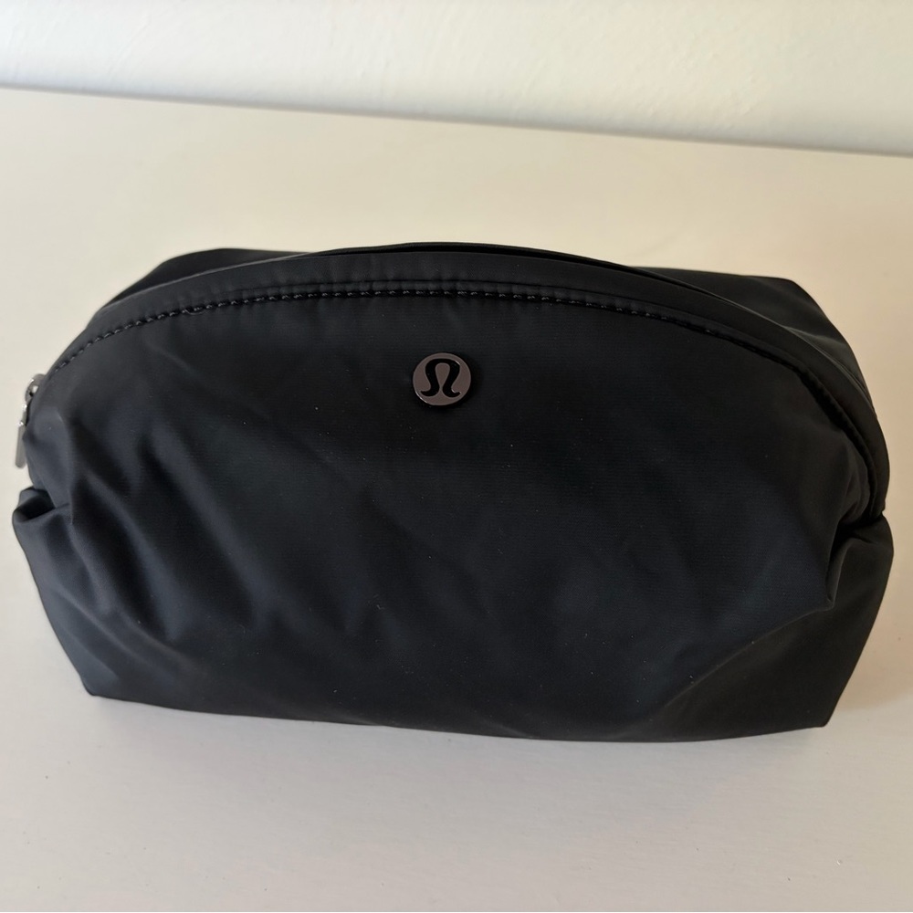 Lululemon Nylon Pouch